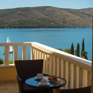 apartment-punta-seget-vranjica.splithotels.org/